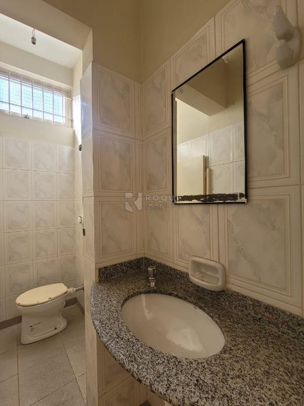 Salão para aluguel no bairro Jardim Doutor João Batista Levy: Lavatório