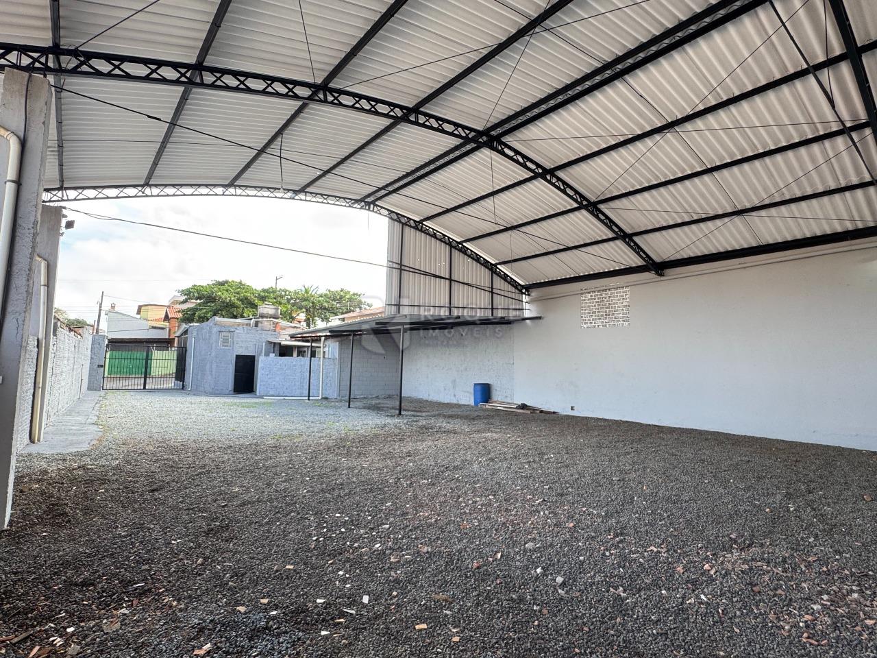 Casa Comercial à venda no bairro Vila Piza: 