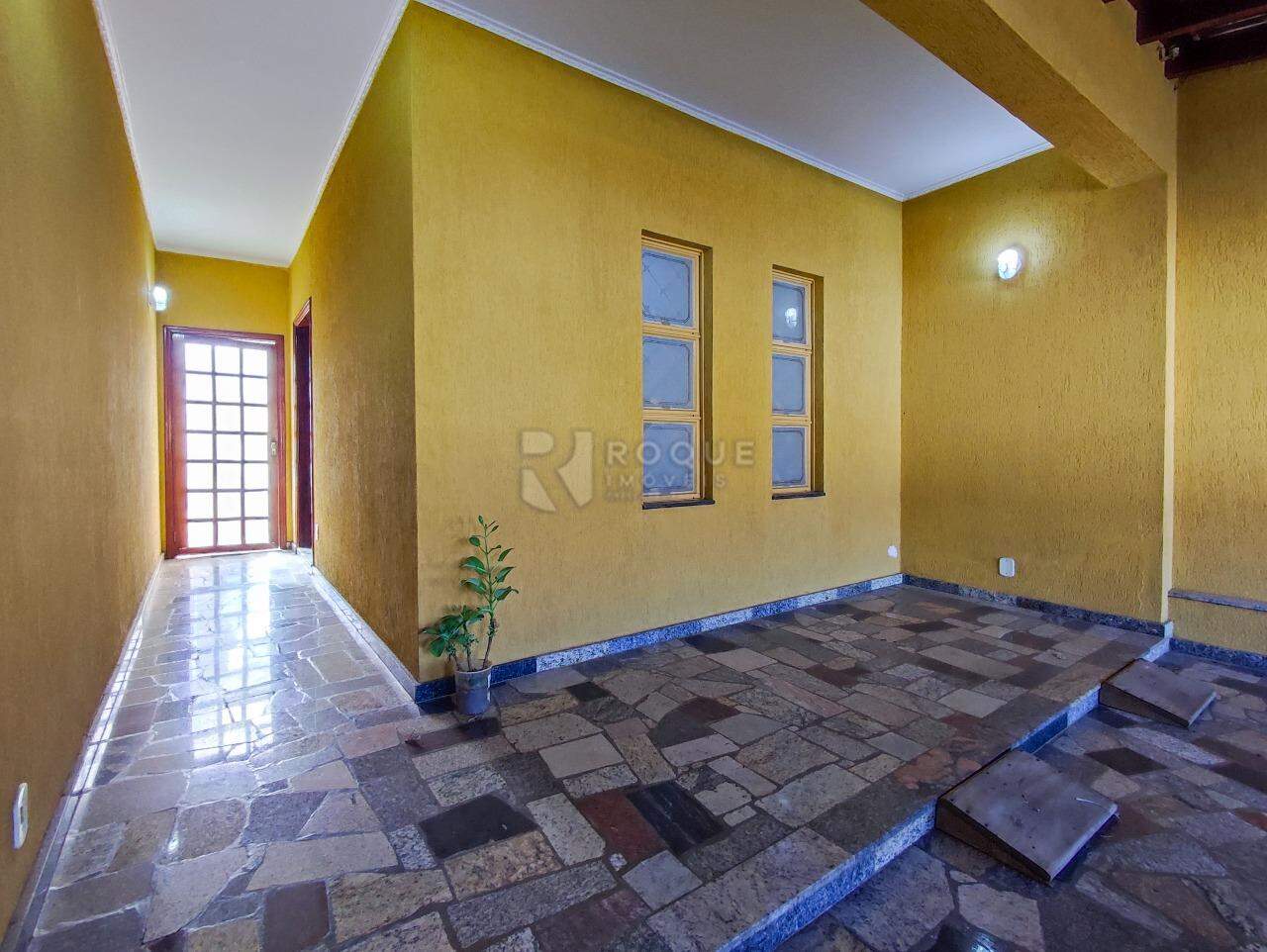 Casa Residencial à venda no bairro Parque Residencial Aeroporto: FRENTE
