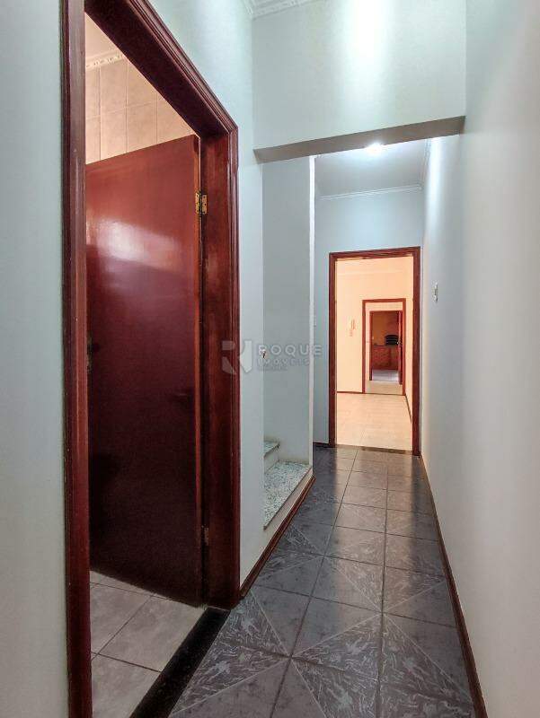 Casa Residencial à venda no bairro Parque Residencial Aeroporto: ÁREA DE CIRCULAÇÃO