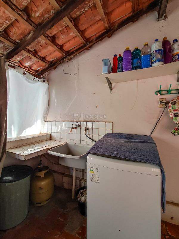 Casa Residencial à venda no bairro Vila Paulista: LAVANDERIA CASA 1