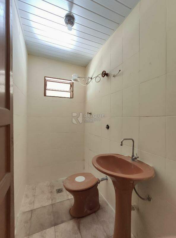 Casa Residencial à venda no bairro Jardim Morro Azul: WC 
