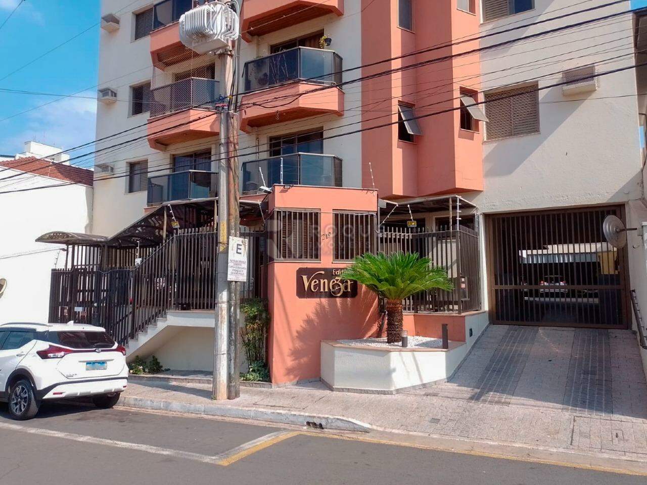 Apartamento para aluguel no bairro Centro: Fachada