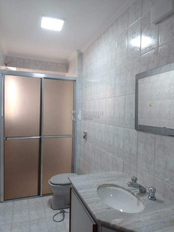 Apartamento para aluguel no bairro Centro: WC dormitório 3 suíte