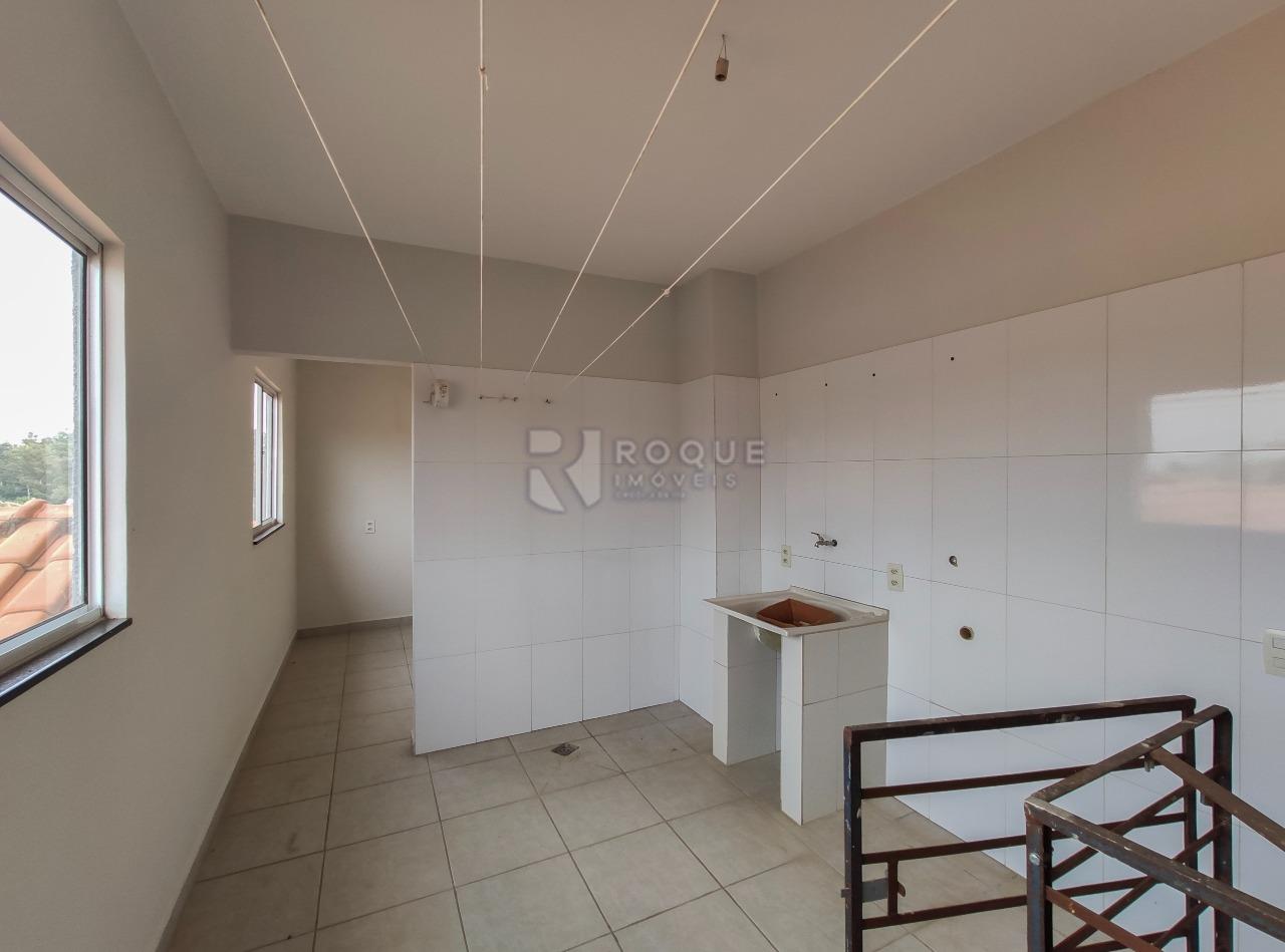 Casa em condomínio para aluguel no bairro Lagoa Nova: Área de serviço segundo andar 