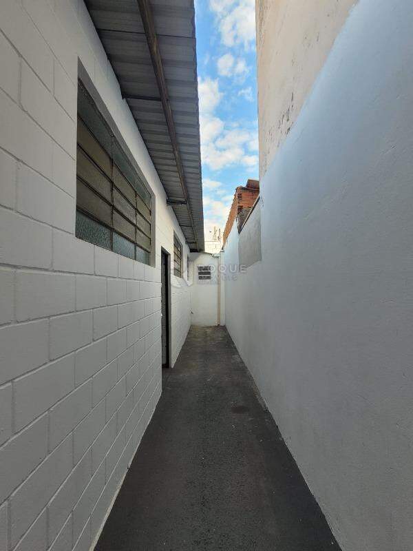 Barracão/Galpão para aluguel no bairro Jardim São Lourenço: Corredor