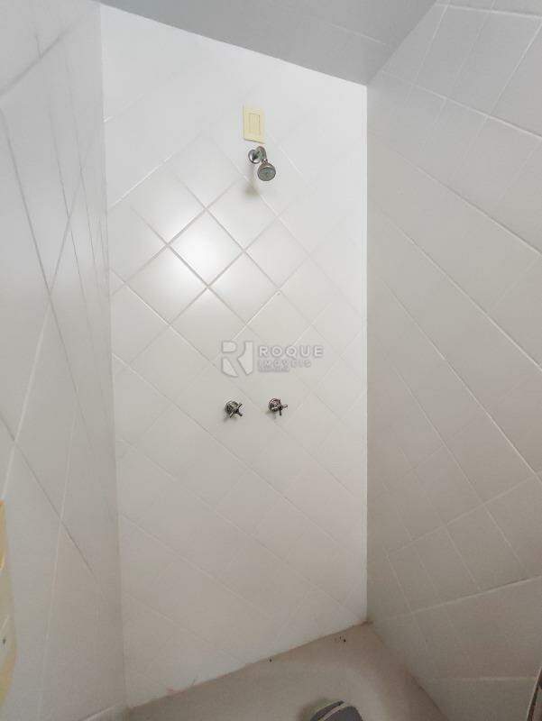 Casa em condomínio à venda no bairro Jardim Colina Verde: BANHEIRO SOCIAL EXTERNO