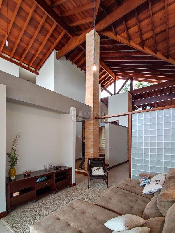 Casa em condomínio à venda no bairro Jardim Colina Verde: SALA DE TV