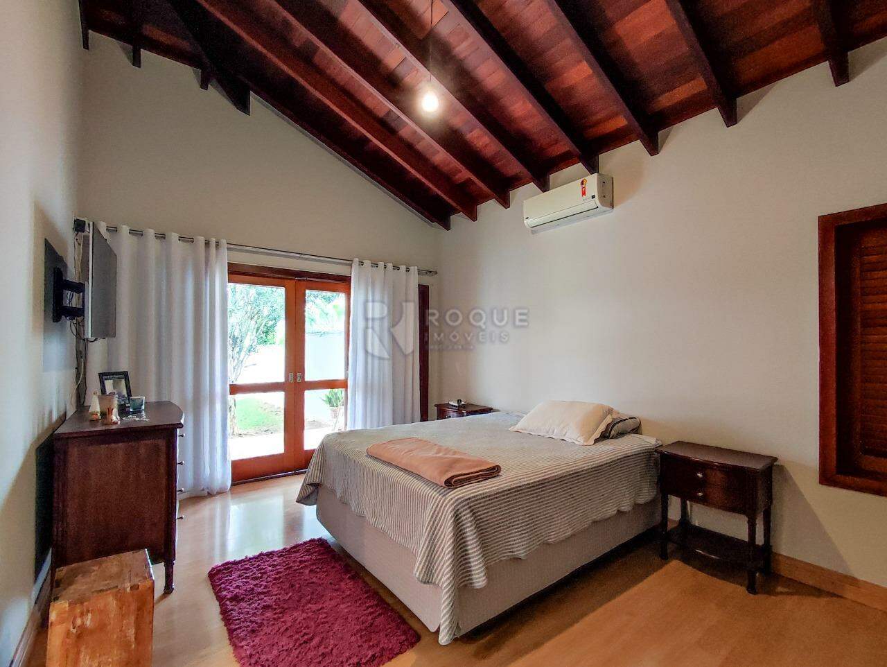 Casa em condomínio à venda no bairro Jardim Colina Verde: SUÍTE 1