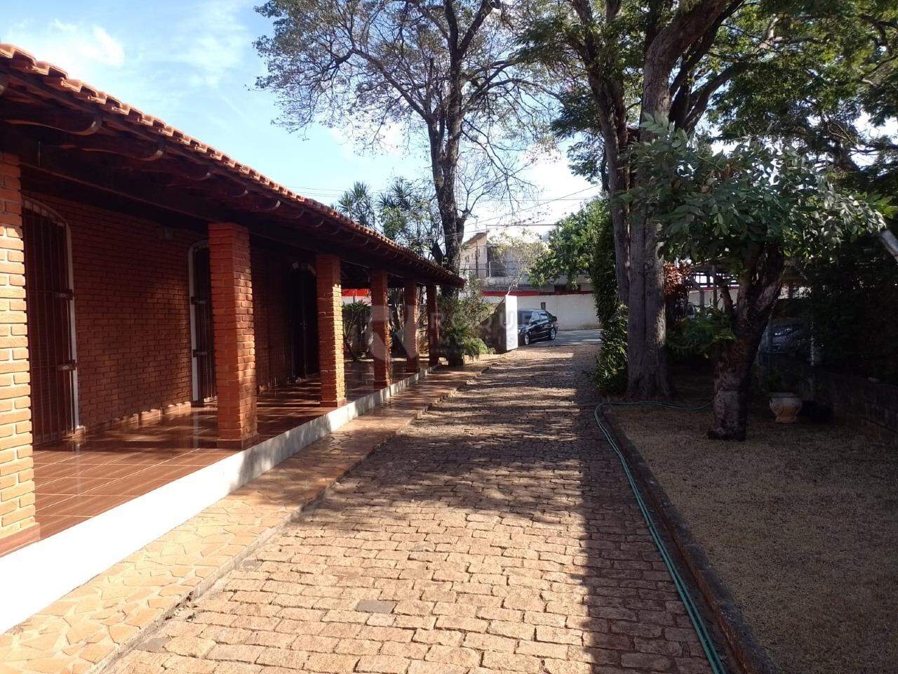 Casa Residencial para aluguel no bairro Vila Nova: Quintal