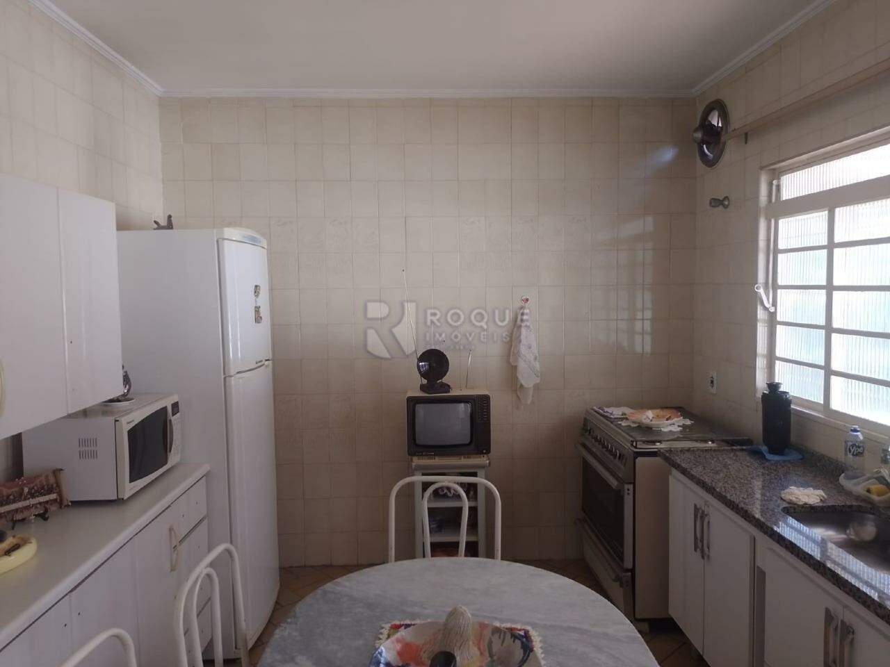 Casa Residencial para aluguel no bairro Vila Nova: Cozinha