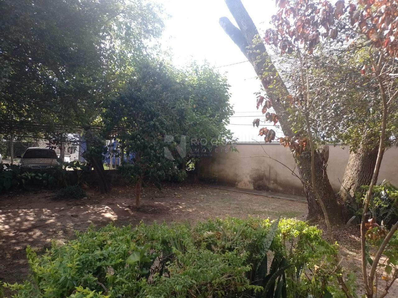 Casa Residencial para aluguel no bairro Vila Nova: Quintal fundos