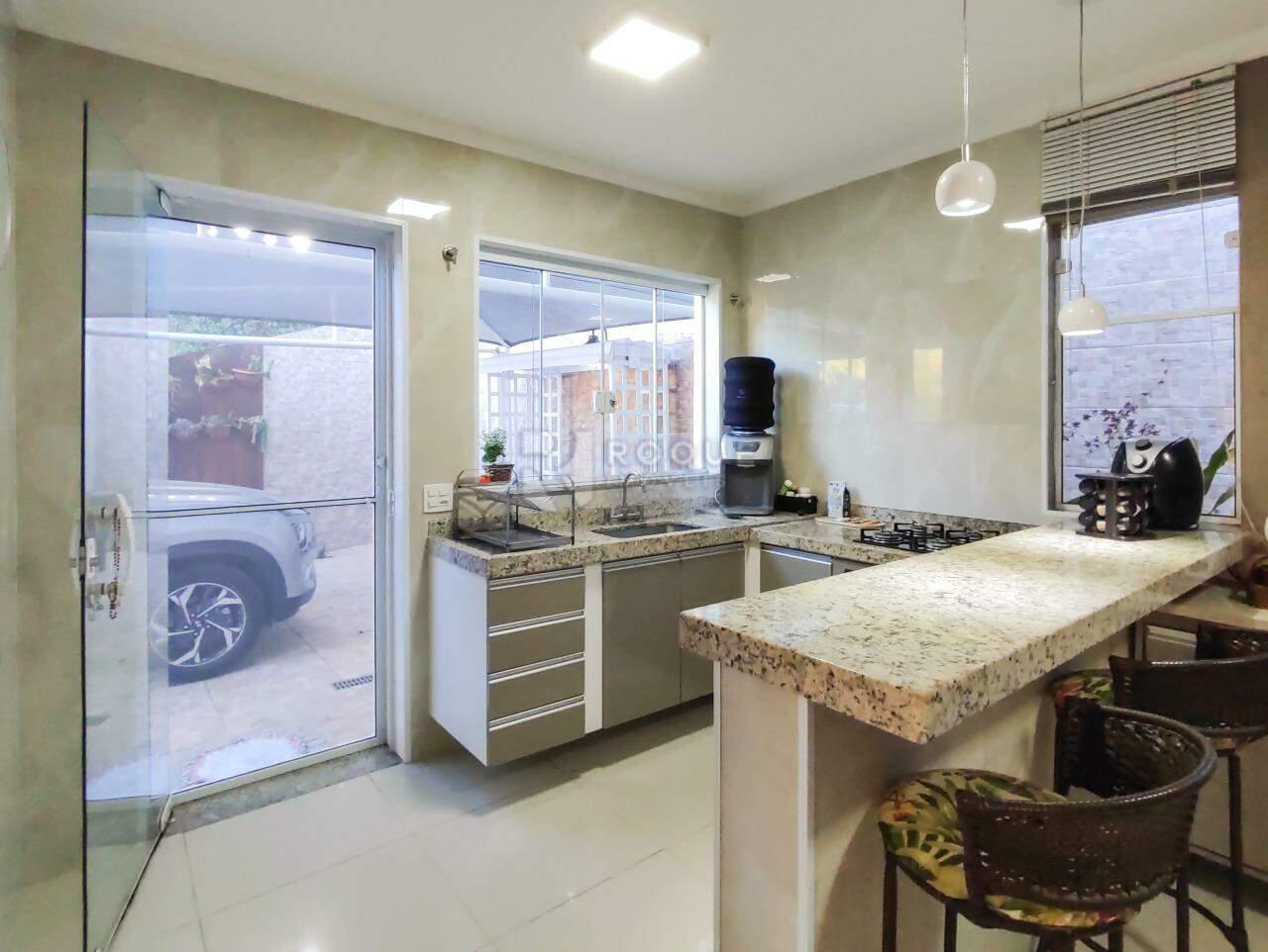 Casa Residencial à venda no bairro Residencial Itália: COZINHA