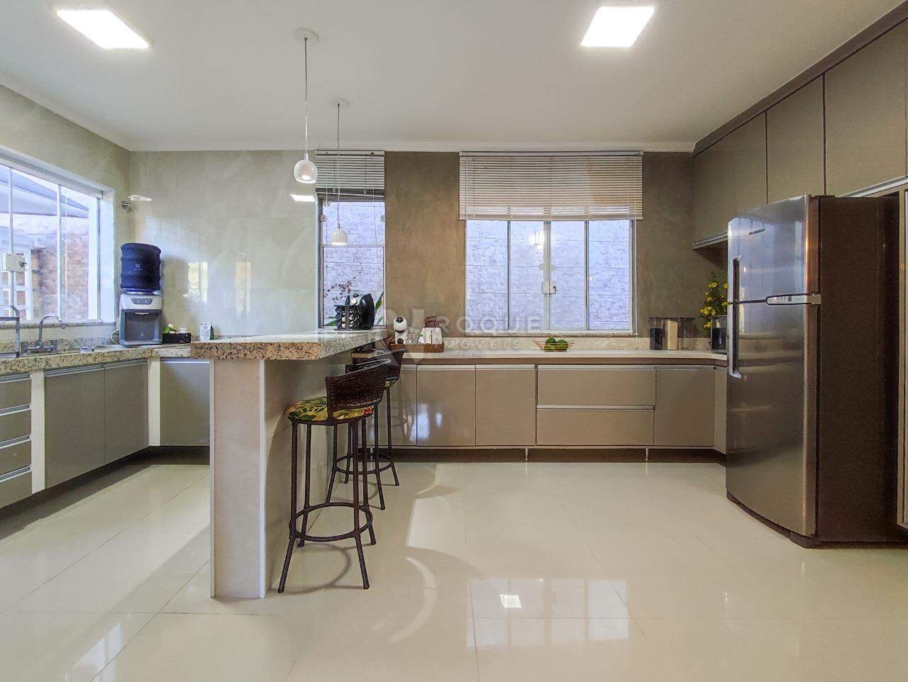 Casa Residencial à venda no bairro Residencial Itália: COZINHA