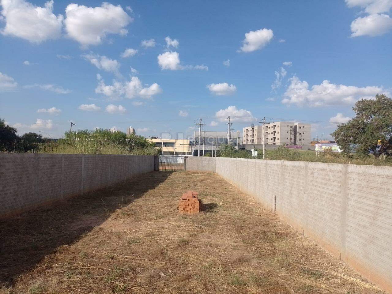 Terreno para aluguel no bairro Jardim Nova Suiça: Terreno