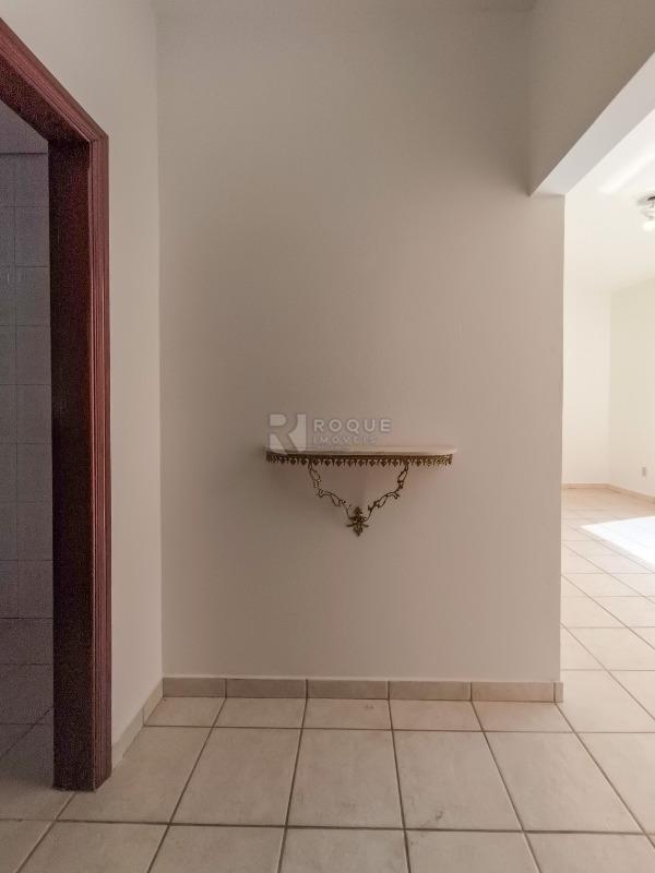 Casa Residencial à venda no bairro Jardim Bandeirantes: HALL DE ENTRADA