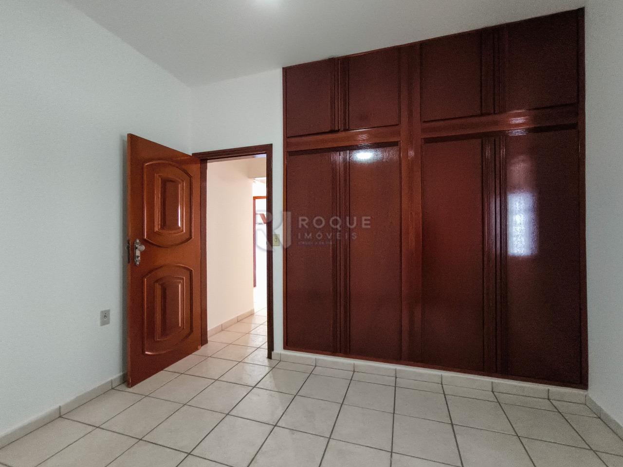 Casa Residencial à venda no bairro Jardim Bandeirantes: DORMITÓRIO 1