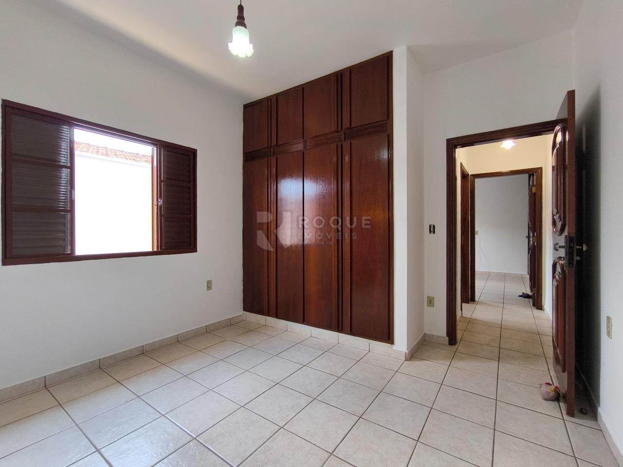 Casa Residencial à venda no bairro Jardim Bandeirantes: SUÍTE