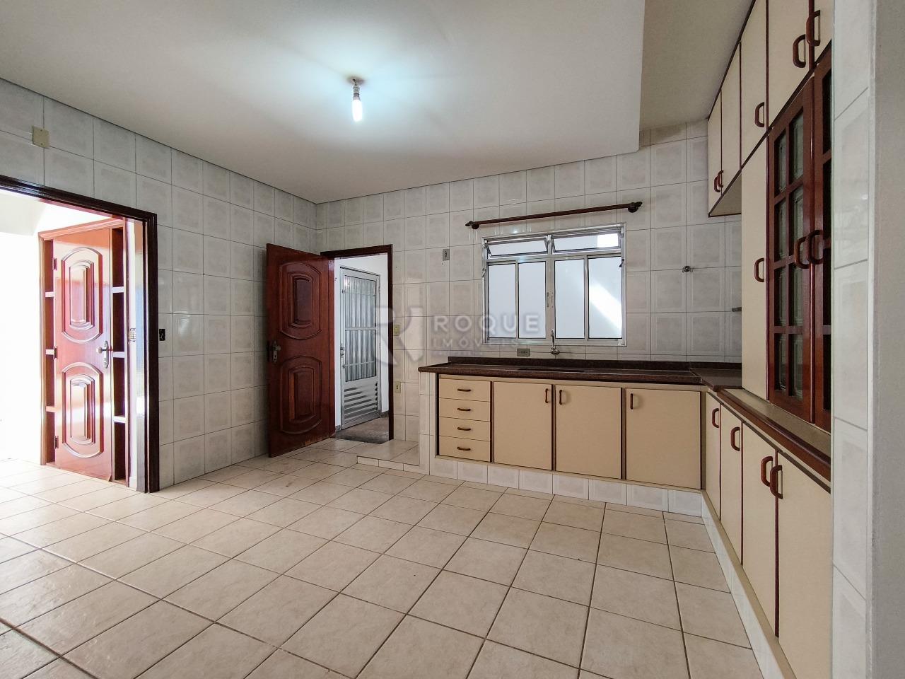 Casa Residencial à venda no bairro Jardim Bandeirantes: COZINHA