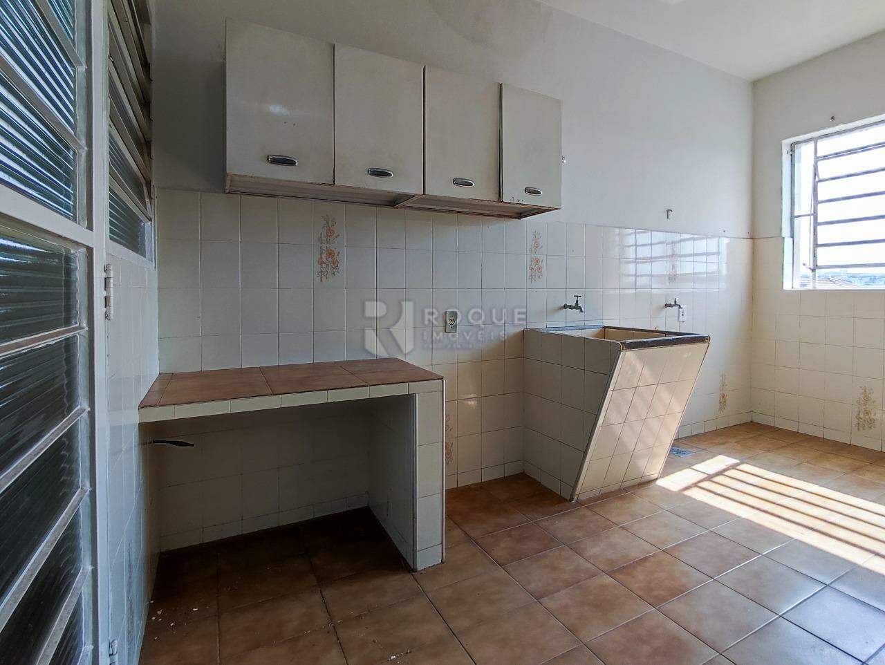 Apartamento à venda no bairro Centro: ÁREA DE SERVIÇO