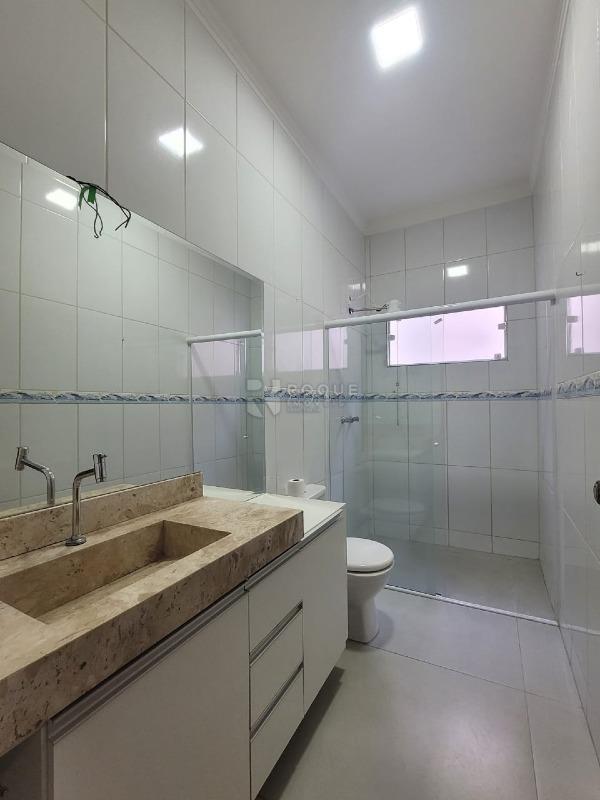 Casa Residencial para aluguel no bairro Residencial Recanto Verde: WC