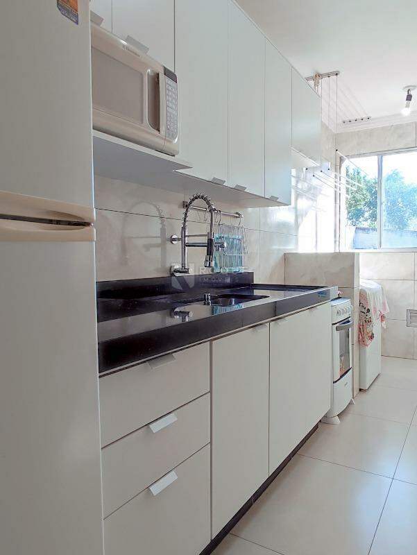 Apartamento à venda no bairro Vila Claudia: COZINHA