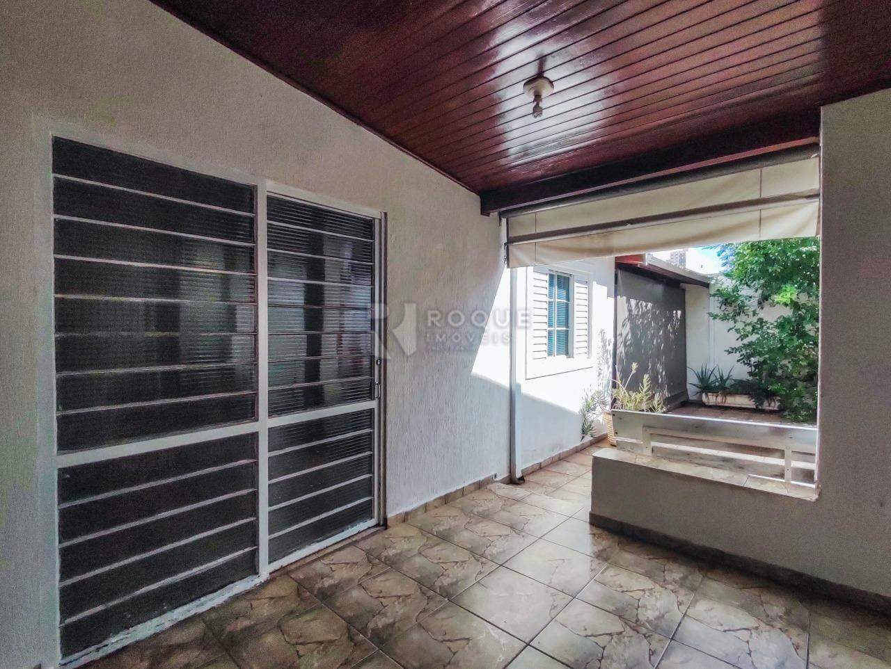 Casa Comercial à venda no bairro Centro: VARANDA DA SALA EXTERNA