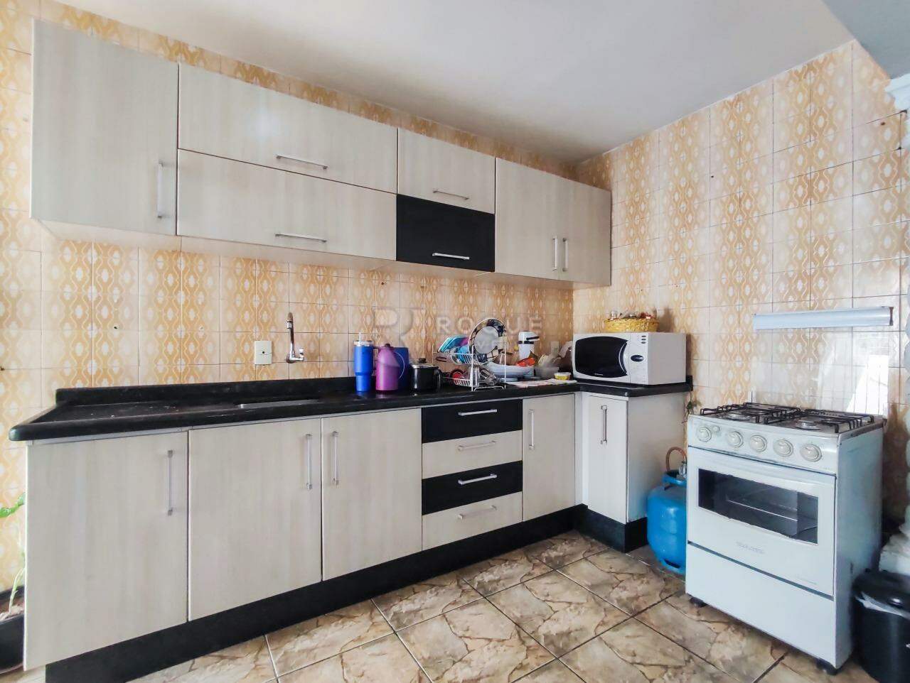 Casa Comercial à venda no bairro Centro: COZINHA