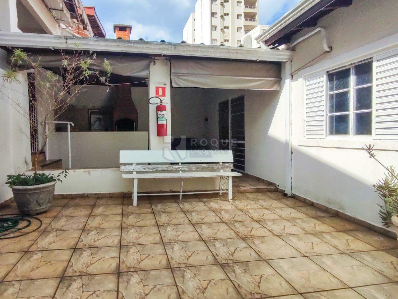 Casa Comercial à venda no bairro Centro: QUINTAL