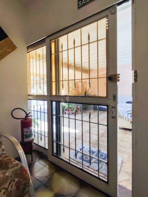 Casa Comercial à venda no bairro Centro: HALL DE ENTRADA