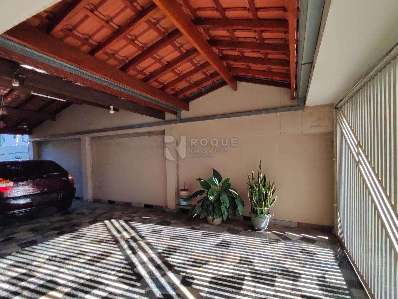 Casa Residencial à venda no bairro Vila Queiroz: GARAGEM CASA 1