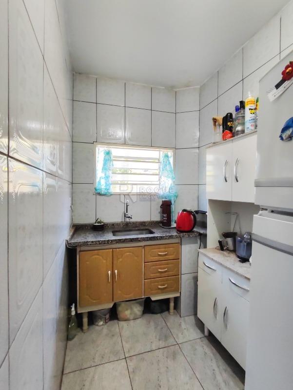Casa Residencial à venda no bairro Vila Queiroz: COZINHA CASA 1