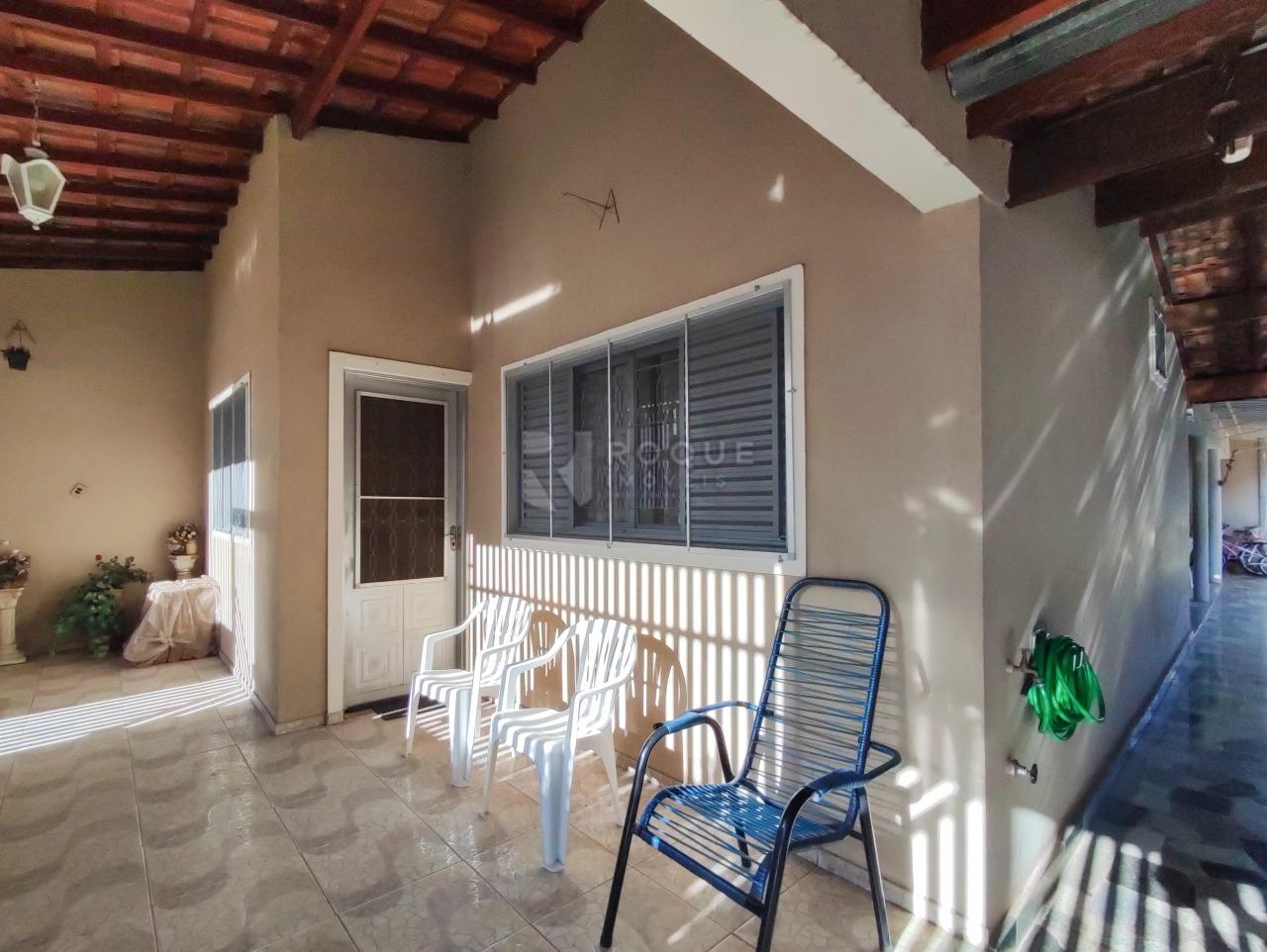 Casa Residencial à venda no bairro Vila Queiroz: FRENTE CASA 1