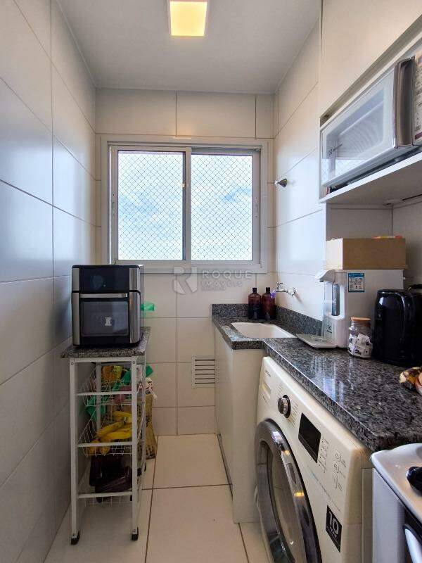 Apartamento à venda no bairro Jardim Orestes Veroni: LAVANDERIA