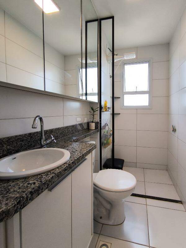 Apartamento à venda no bairro Jardim Orestes Veroni: BANHEIRO SOCIAL