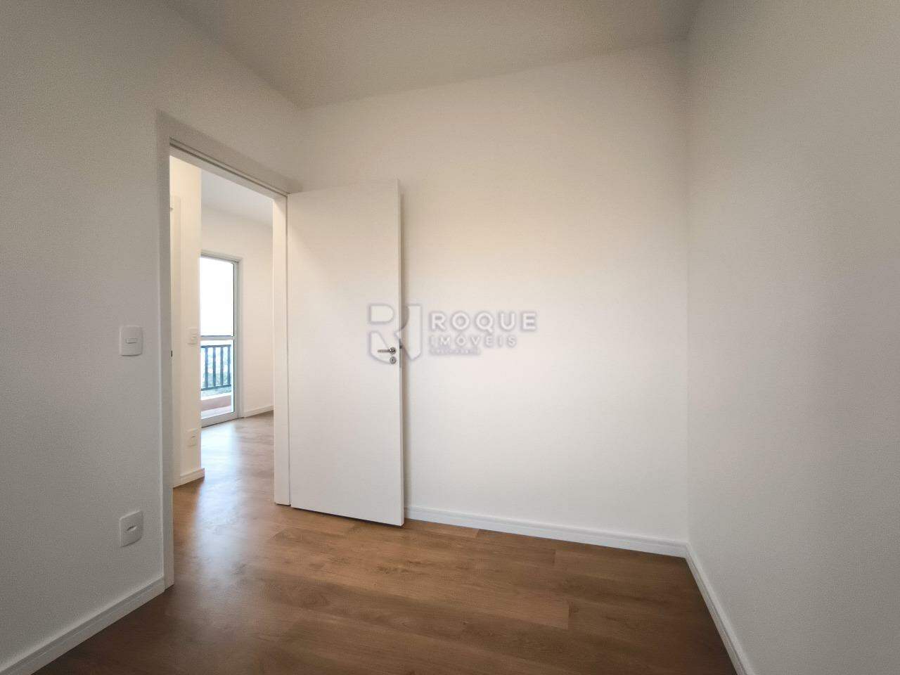 Apartamento à venda no bairro Jardim Orestes Veroni: DORMITÓRIO