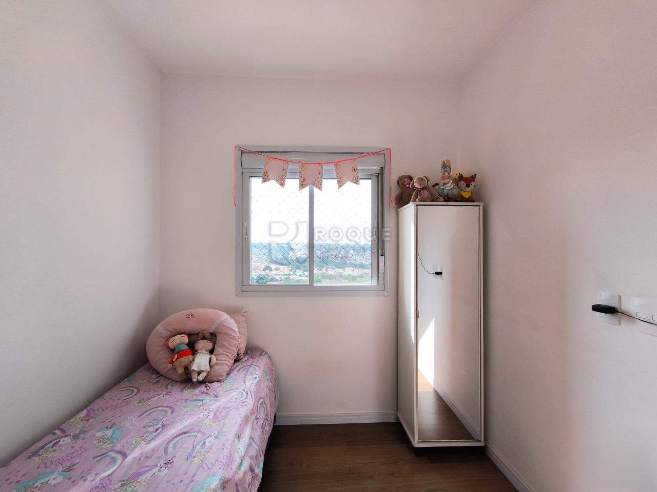 Apartamento à venda no bairro Jardim Orestes Veroni: DORMITÓRIO