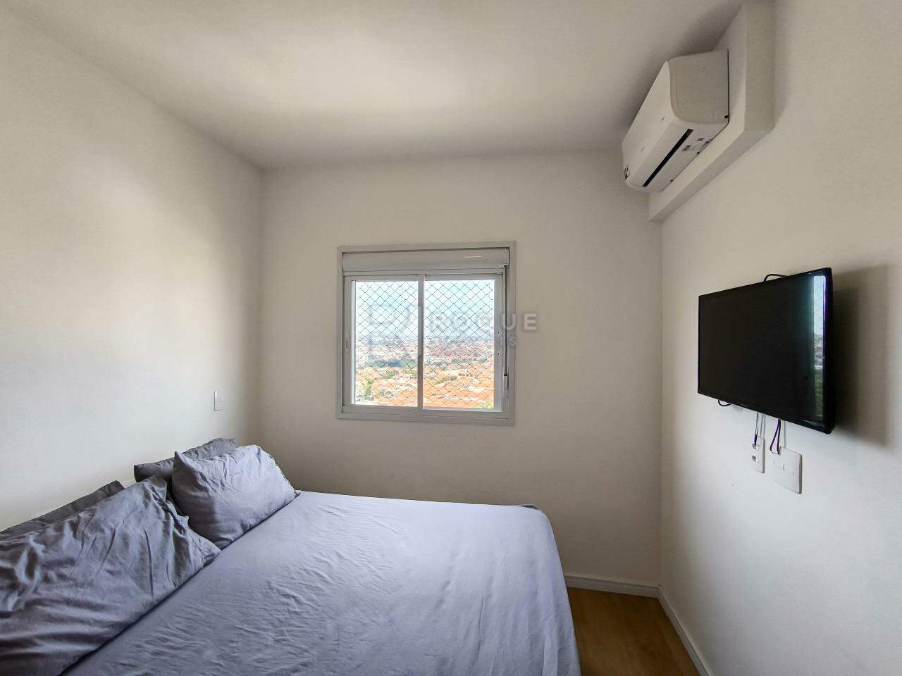 Apartamento à venda no bairro Jardim Orestes Veroni: SUÍTE