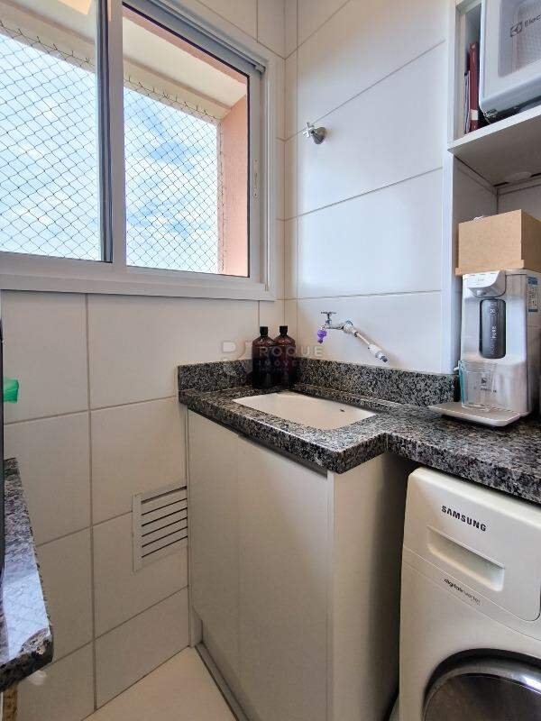 Apartamento à venda no bairro Jardim Orestes Veroni: LAVANDERIA