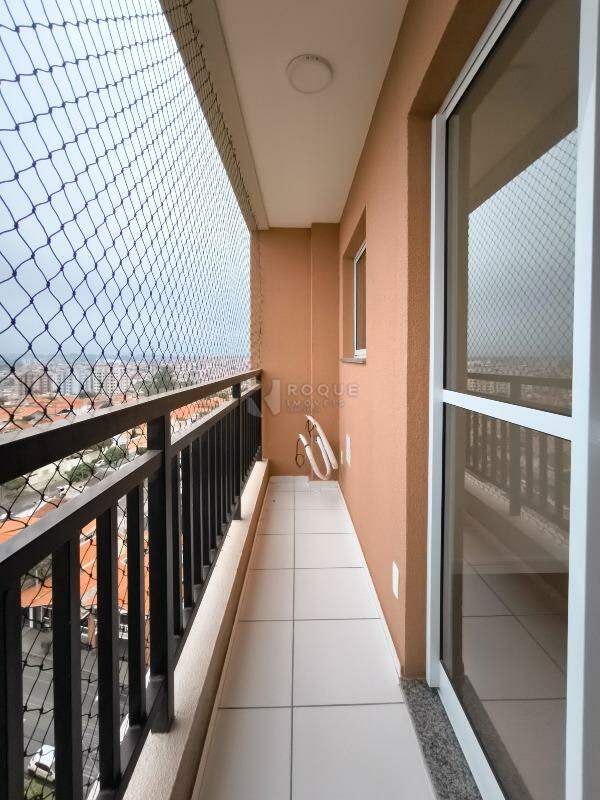 Apartamento à venda no bairro Jardim Orestes Veroni: SACADA