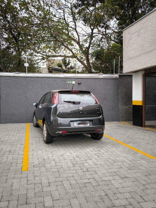 Apartamento à venda no bairro Jardim Orestes Veroni: VAGA DE ESTACIONAMENTO