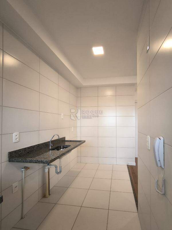 Apartamento à venda no bairro Jardim Orestes Veroni: COZINHA