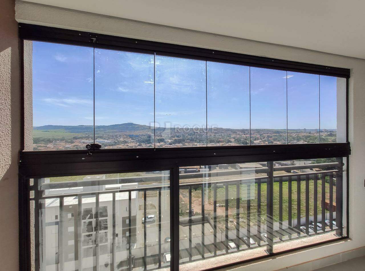 Apartamento para aluguel no bairro Jardim Santa Adélia: Sacada 