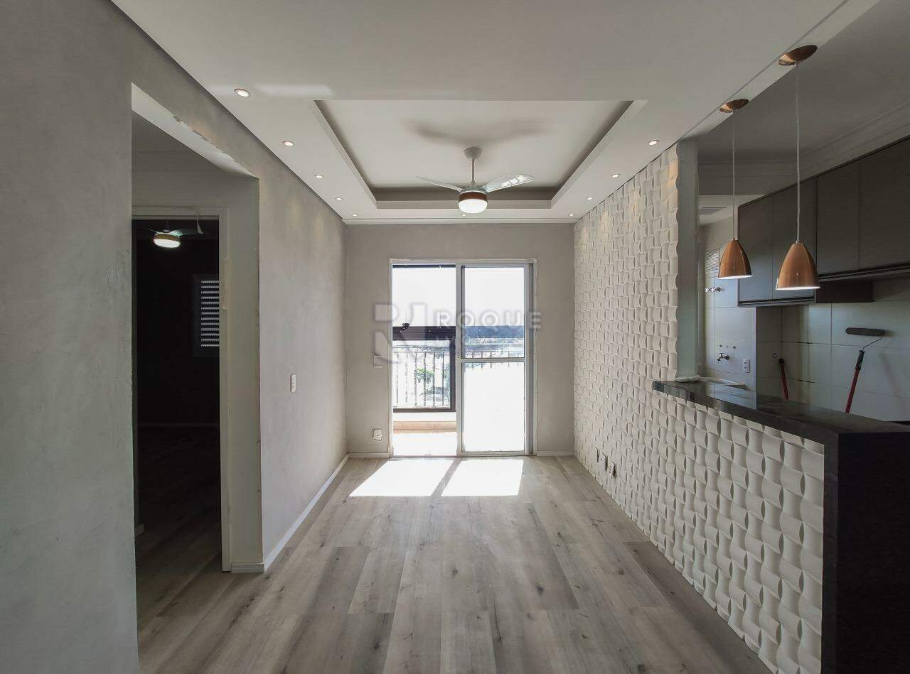 Apartamento para aluguel no bairro Jardim Santa Adélia: Sala 