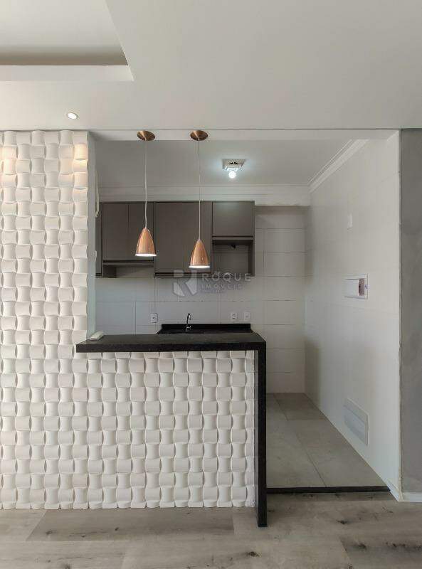 Apartamento para aluguel no bairro Jardim Santa Adélia: Sala / cozinha 