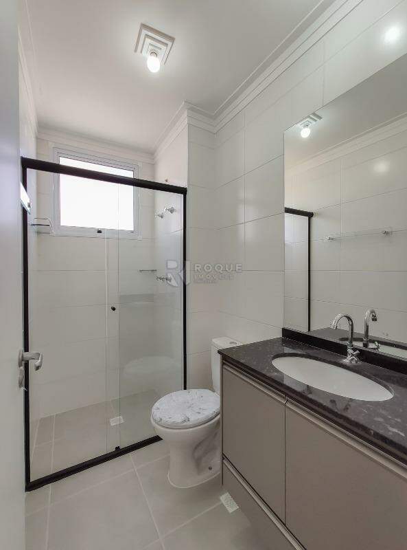 Apartamento para aluguel no bairro Jardim Santa Adélia: WC social 