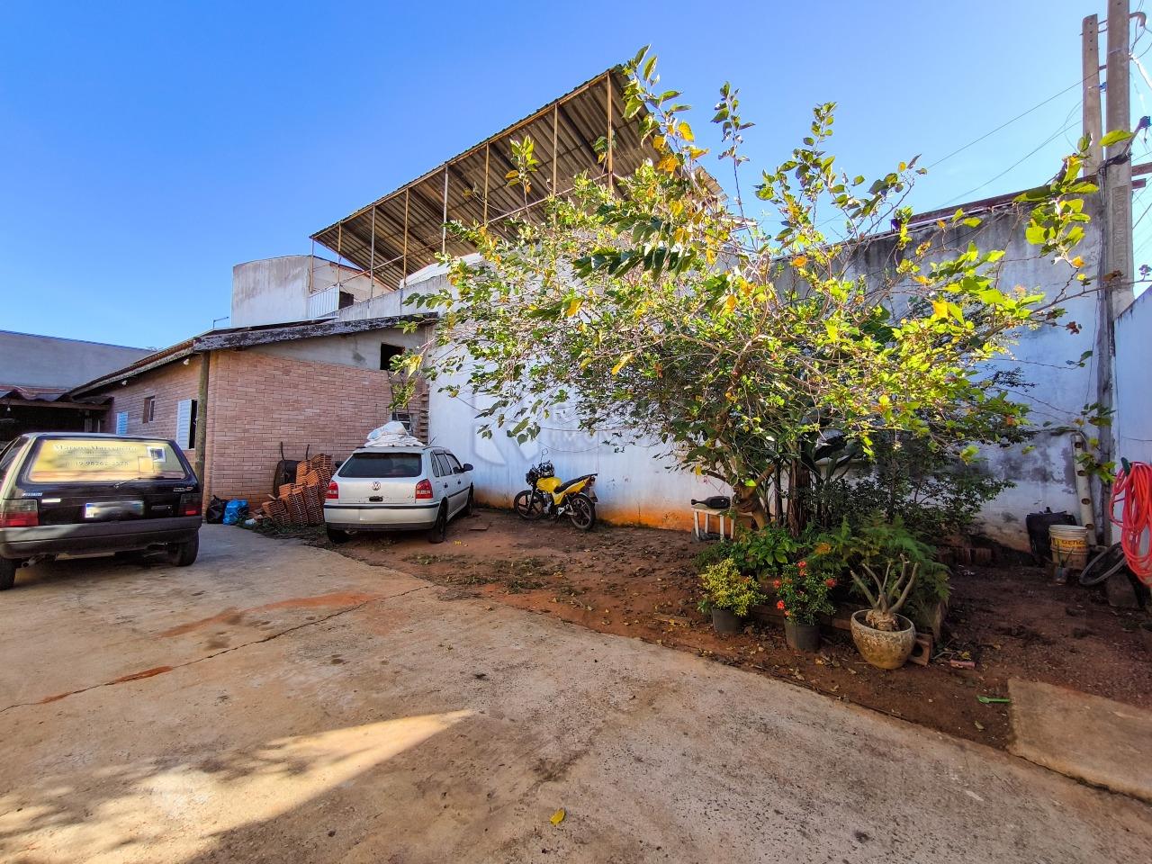 Casa Residencial à venda no bairro Residencial Palmeira Real: QUINTAL