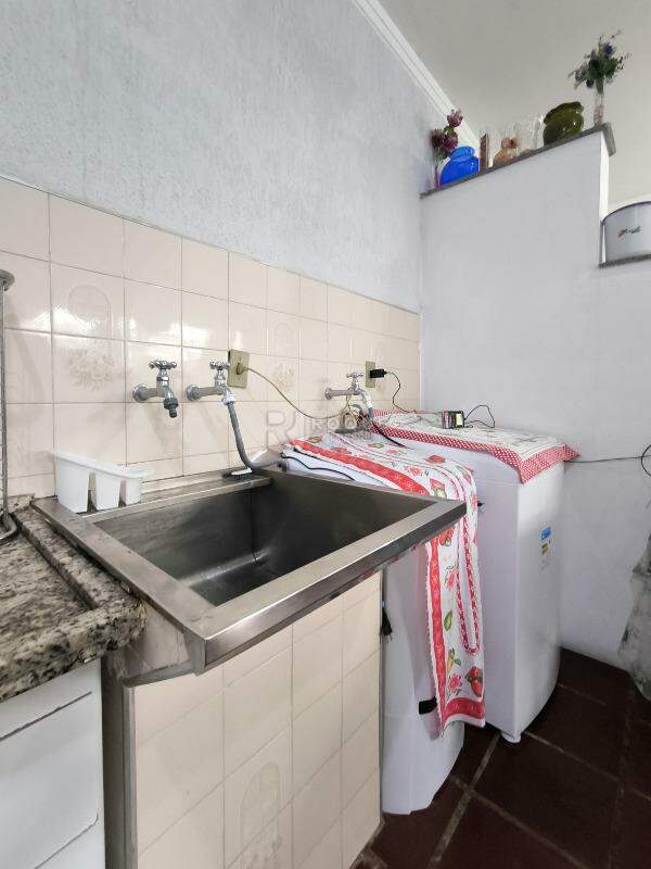 Casa Residencial à venda no bairro Jardim Parque Novo Mundo: LAVANDERIA EDÍCULA