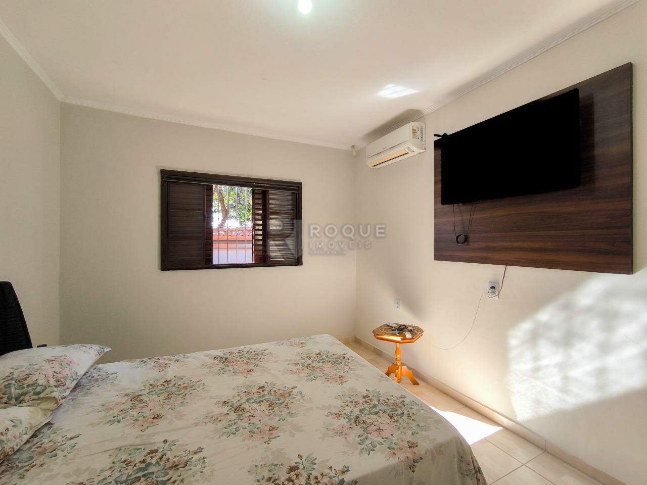 Casa Residencial à venda no bairro Jardim Parque Novo Mundo: DORMITÓRIO 1