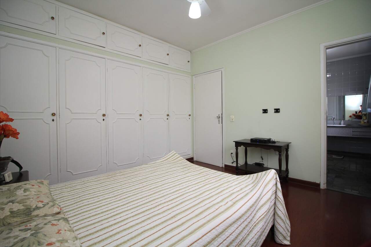 Casa Residencial para aluguel no bairro Jardim Mercedes: SUÍTE